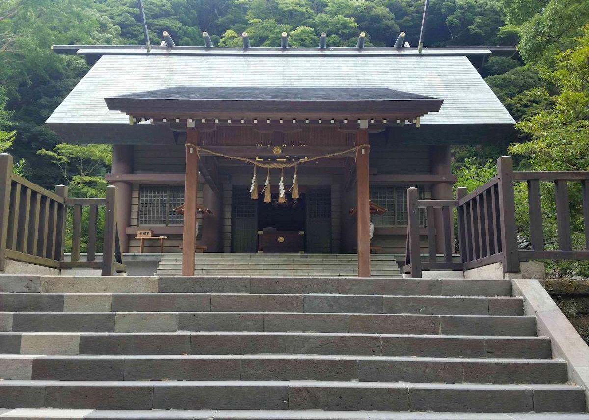安房神社