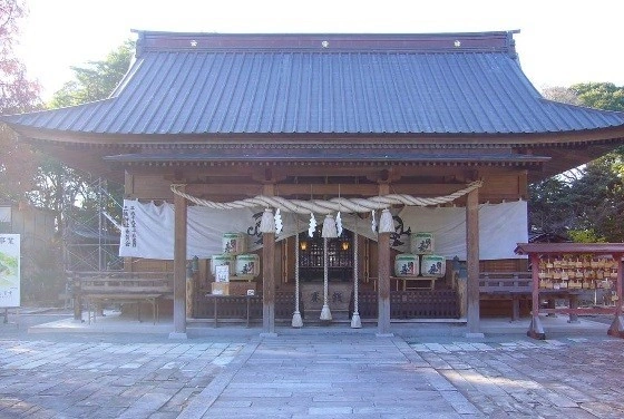 水郷柳川の緑に包まれた由緒の社