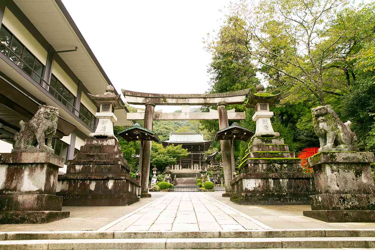 伊奈波神社