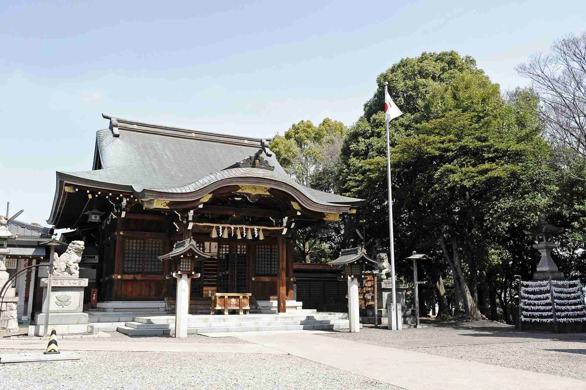自然に囲まれた心安らぐ神聖空間