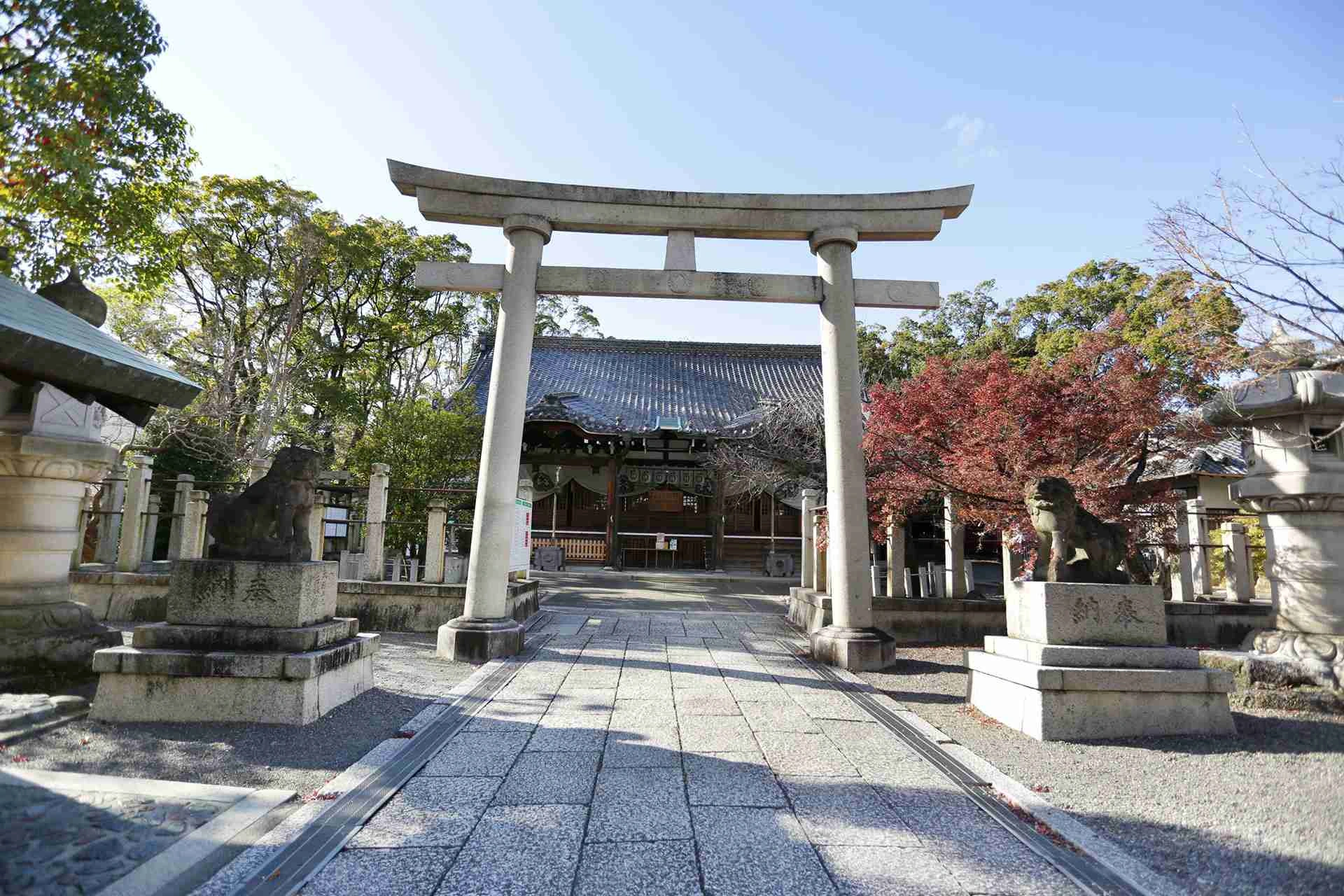 花嫁姿が映える撮影スポット満載の社