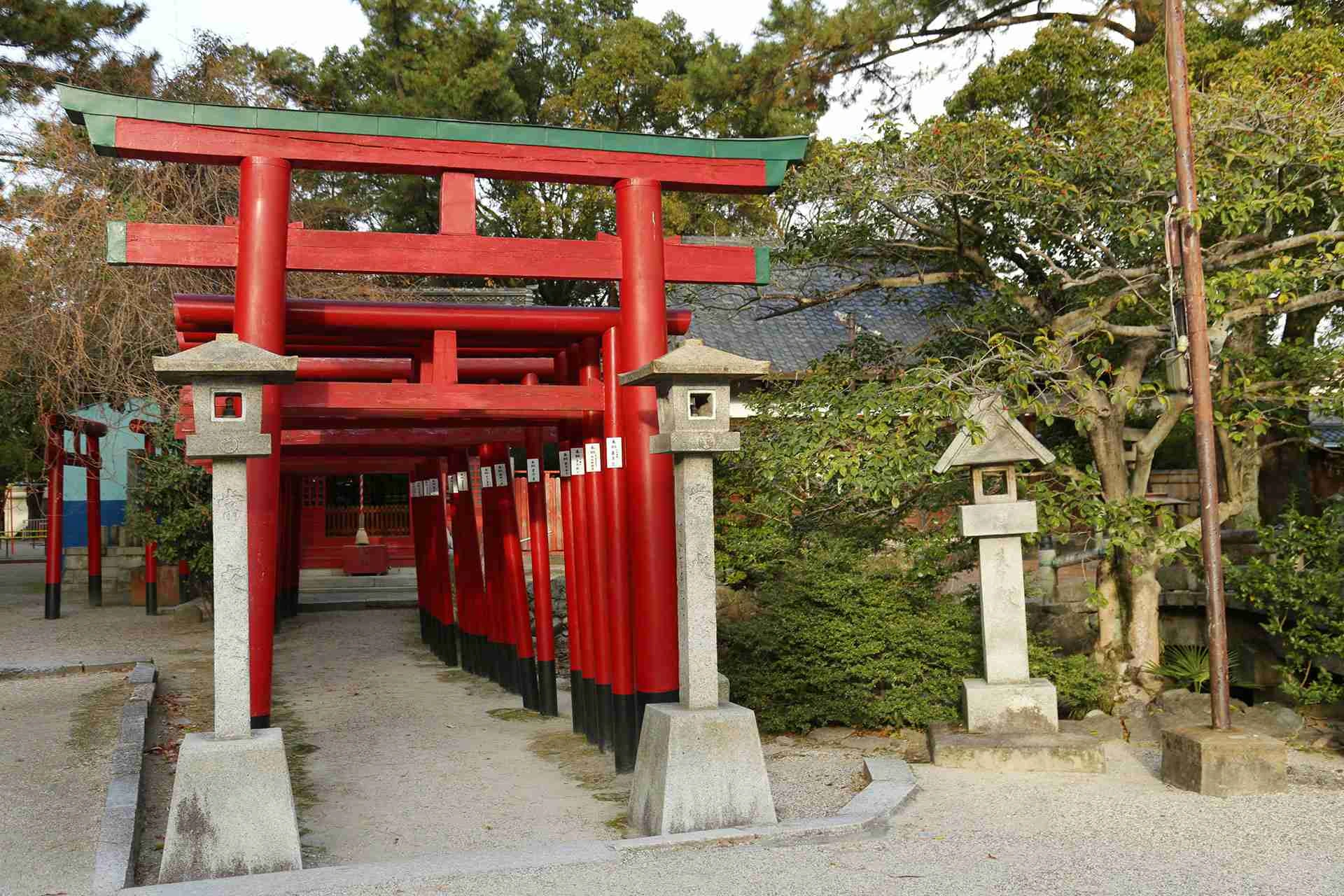 静寂に包まれた都心の緑豊かな空間