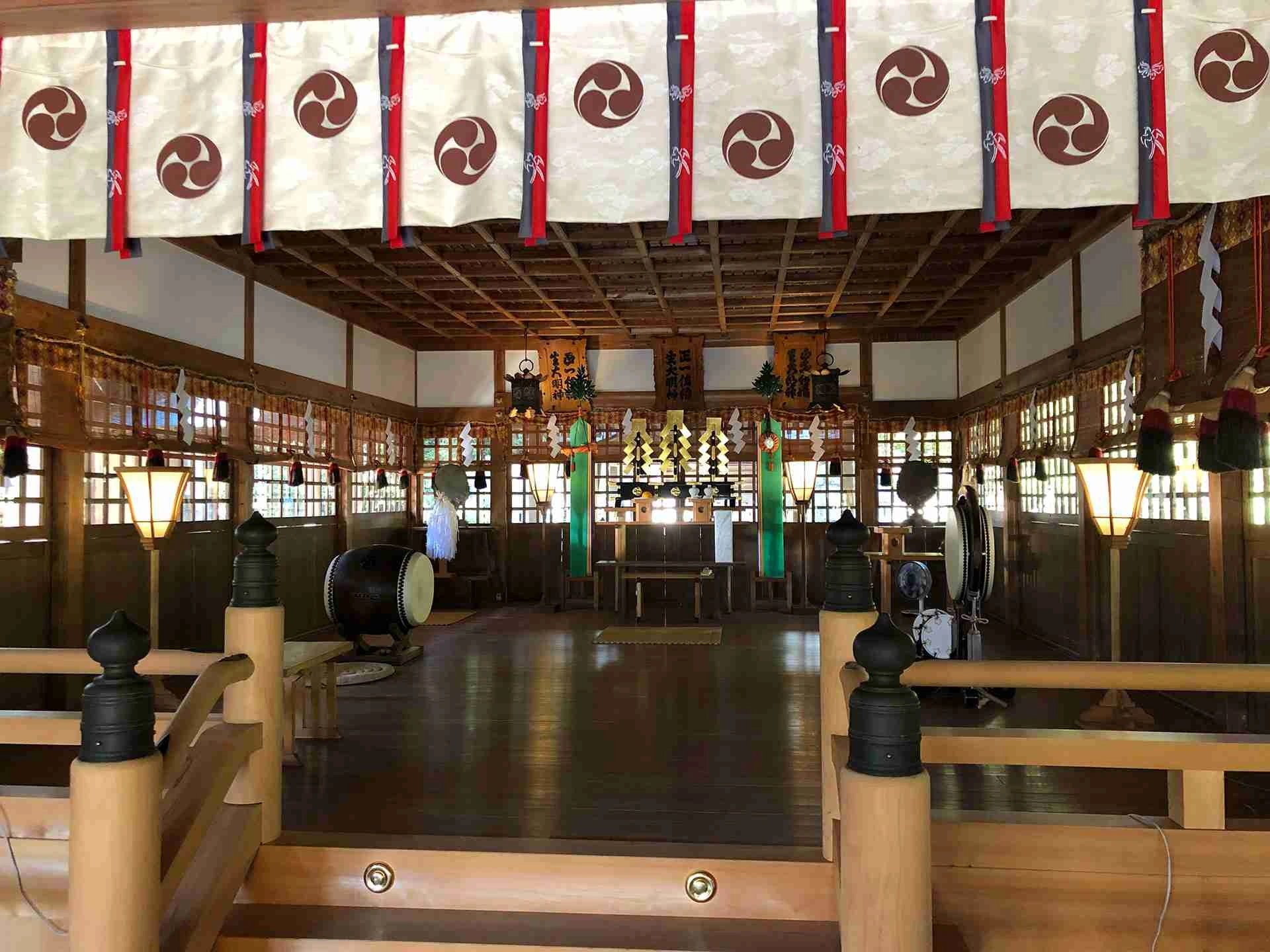 伊奈冨神社 サムネイル2