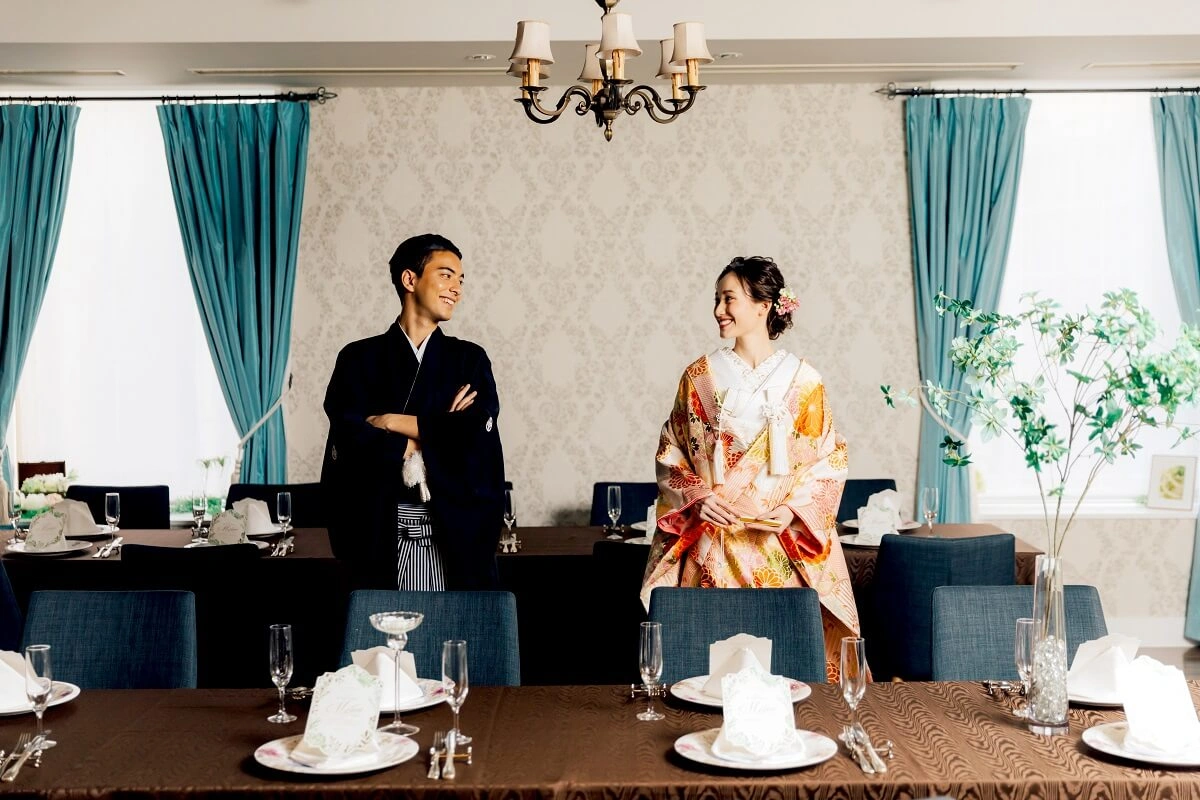 神前挙式と会食を一体化した空間