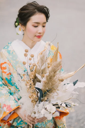色打掛の新婦